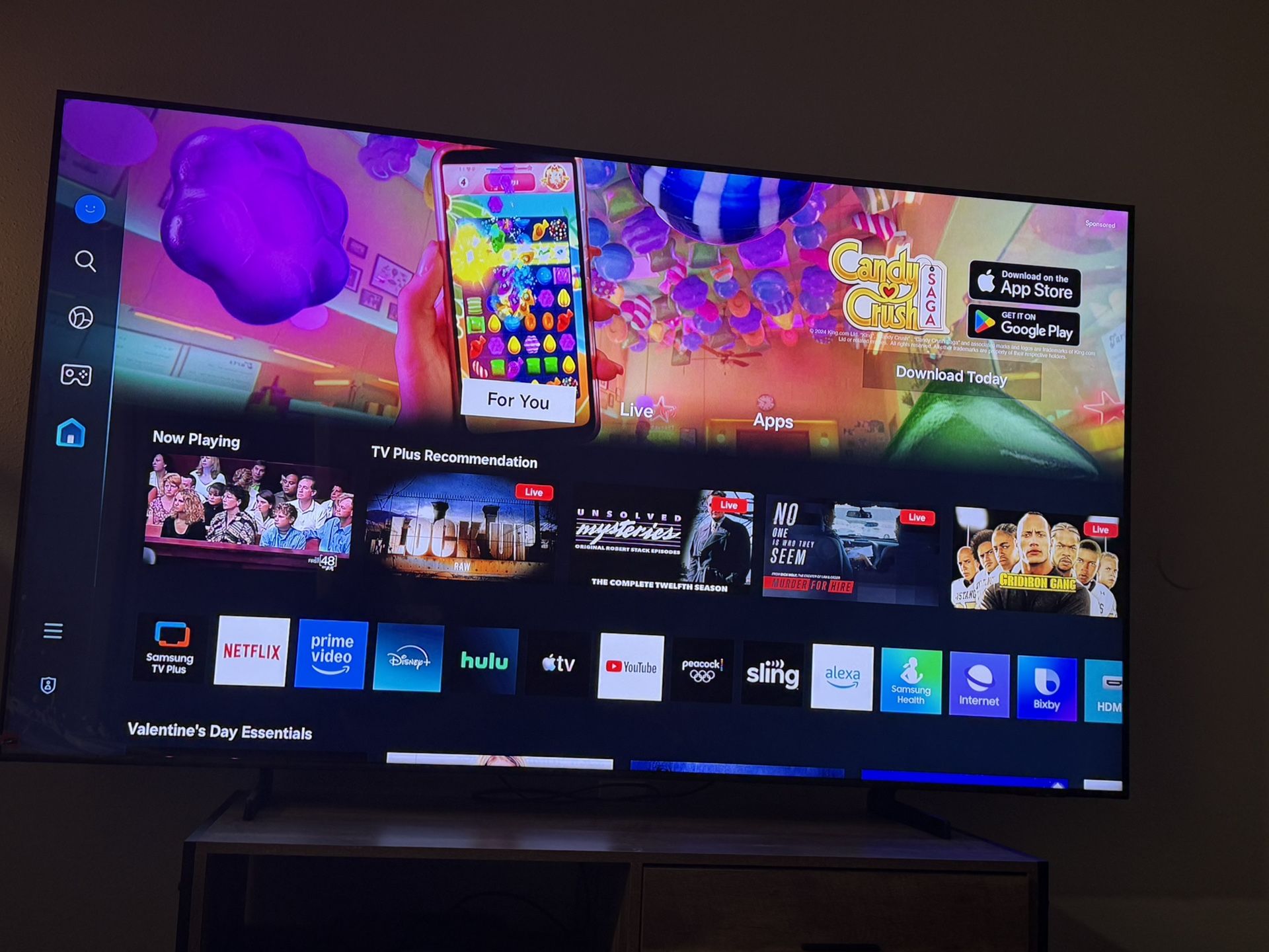 Samsung 85’ Smart Tv W/ Remote