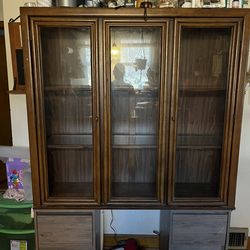 Partial hutch