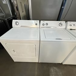 Whirlpool He Top Load Washer And Gas Dryer Set
