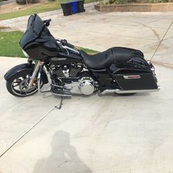 2022 Harley Davidson Street Glide 108