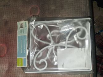 Loop bracket pair