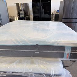 💥King Mattress Tempurpedic LuxeBreeze Firm 2.0 💥 Take It Today For Only $50 Down Payment 