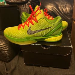 Kobe Grinch 9.5