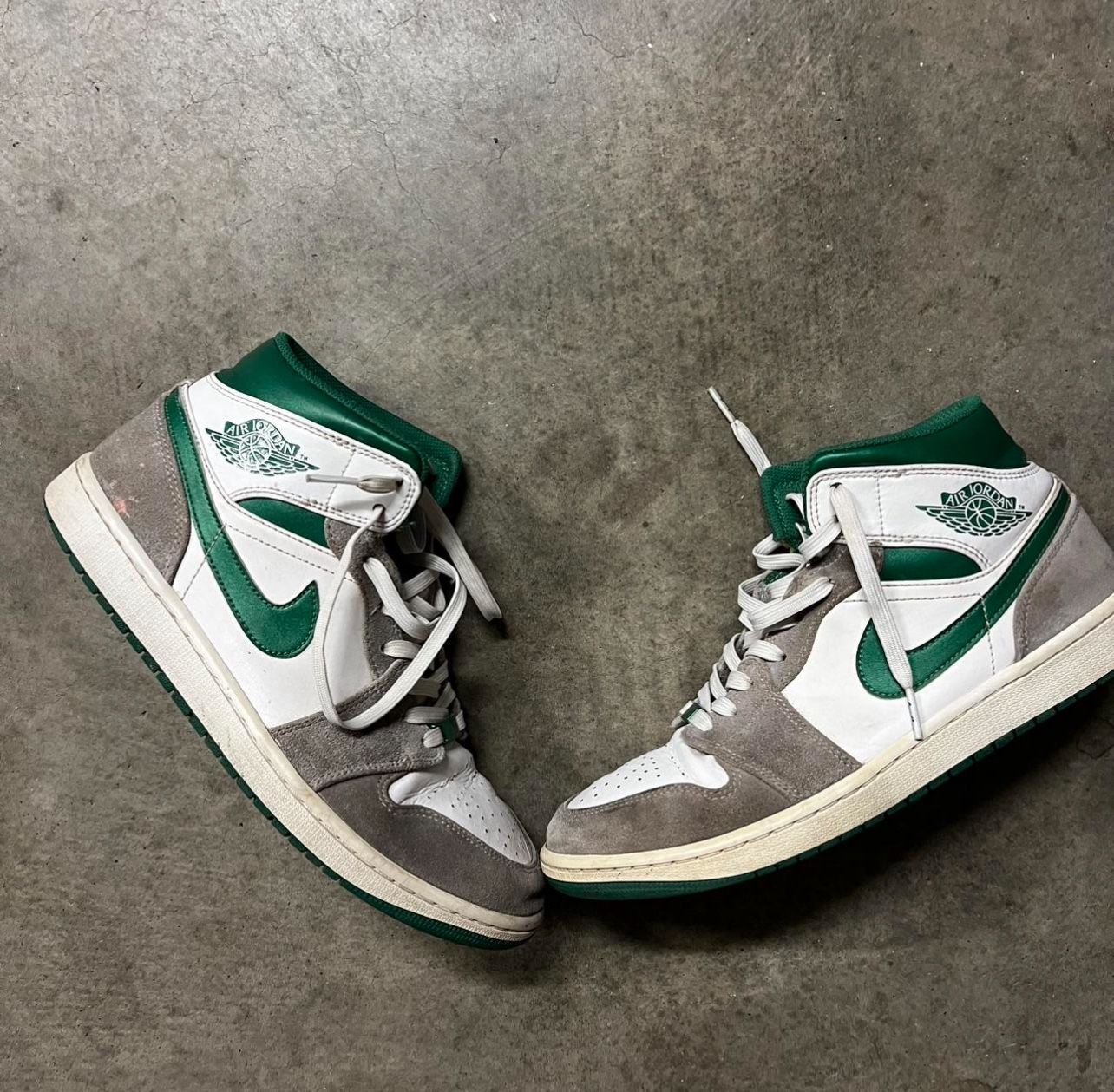 Air Jordan 1 Mid