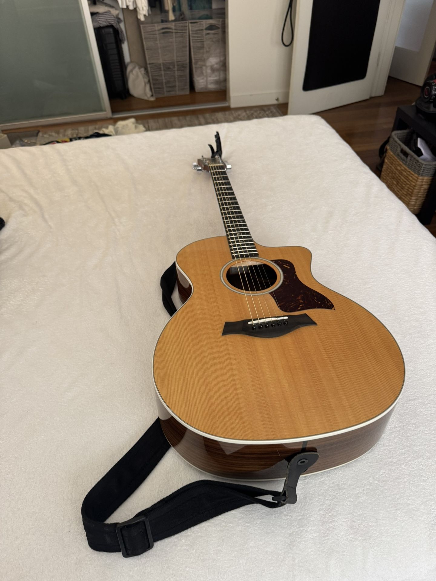 Taylor 214CE DLX acoustic guitar