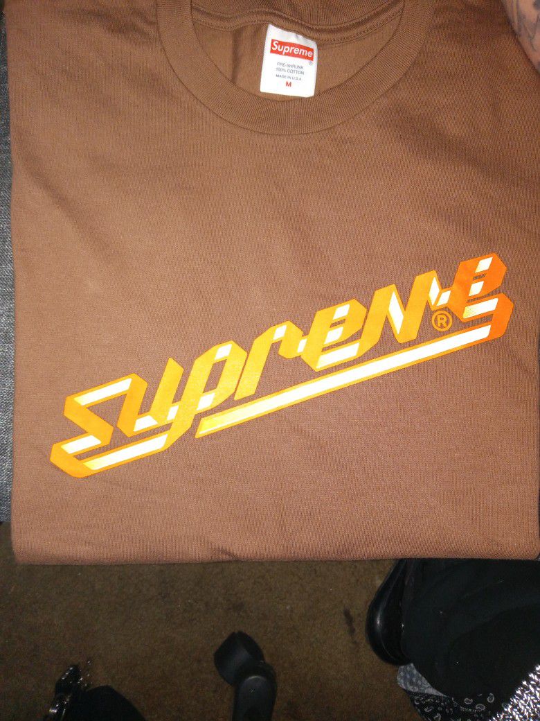 Supreme Medium Short Sleeve T-shirt 