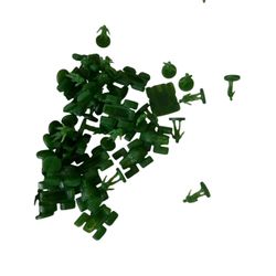 Risk Halo Wars Collector Edition: UNSC Green Army 49 Game Pieces  This collector edition of Risk Halo Wars features 49 game pieces representing the UN