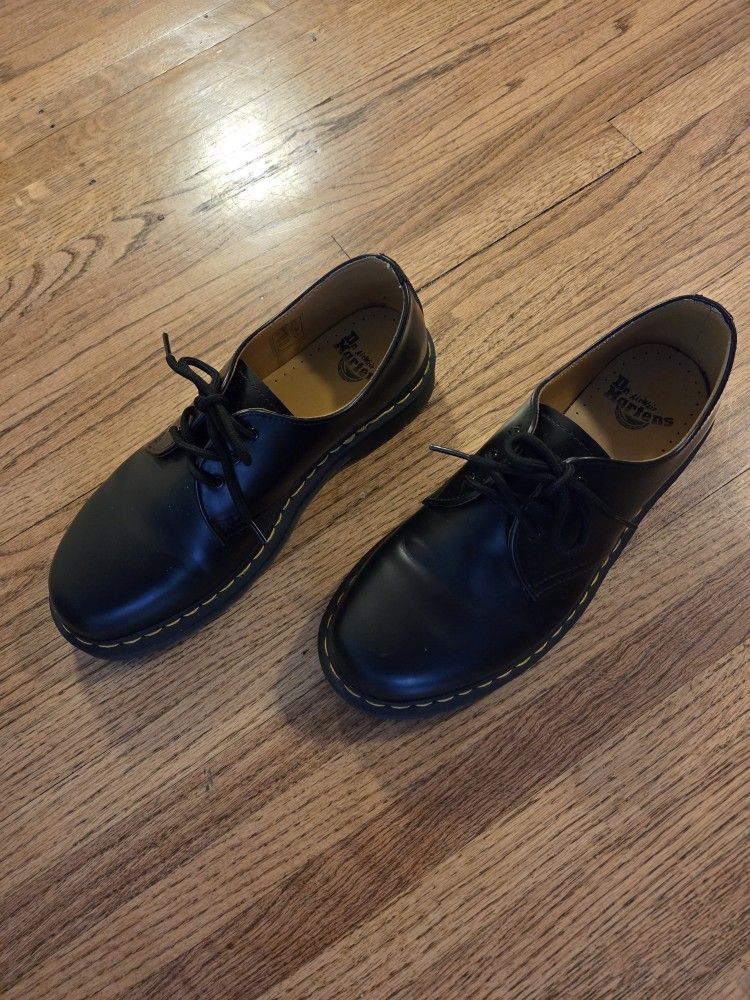 Dr. Airwair Marten, Ambassador Leather Oxford, Black, Ladies US9