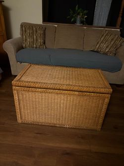 Wicker chests