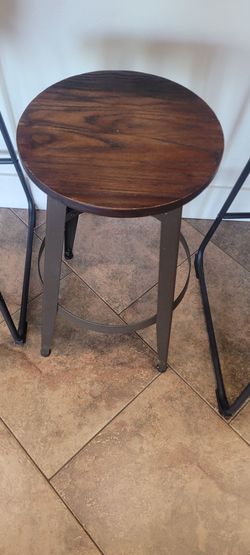 Industrial Bar Stools Wood and Metal (2)