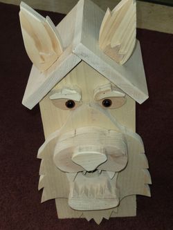 Wolf Bird House 