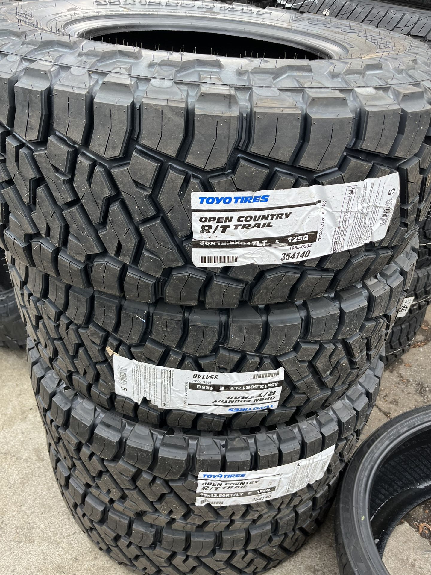 Toyo Open Country R T Trail 35x12 50r17
