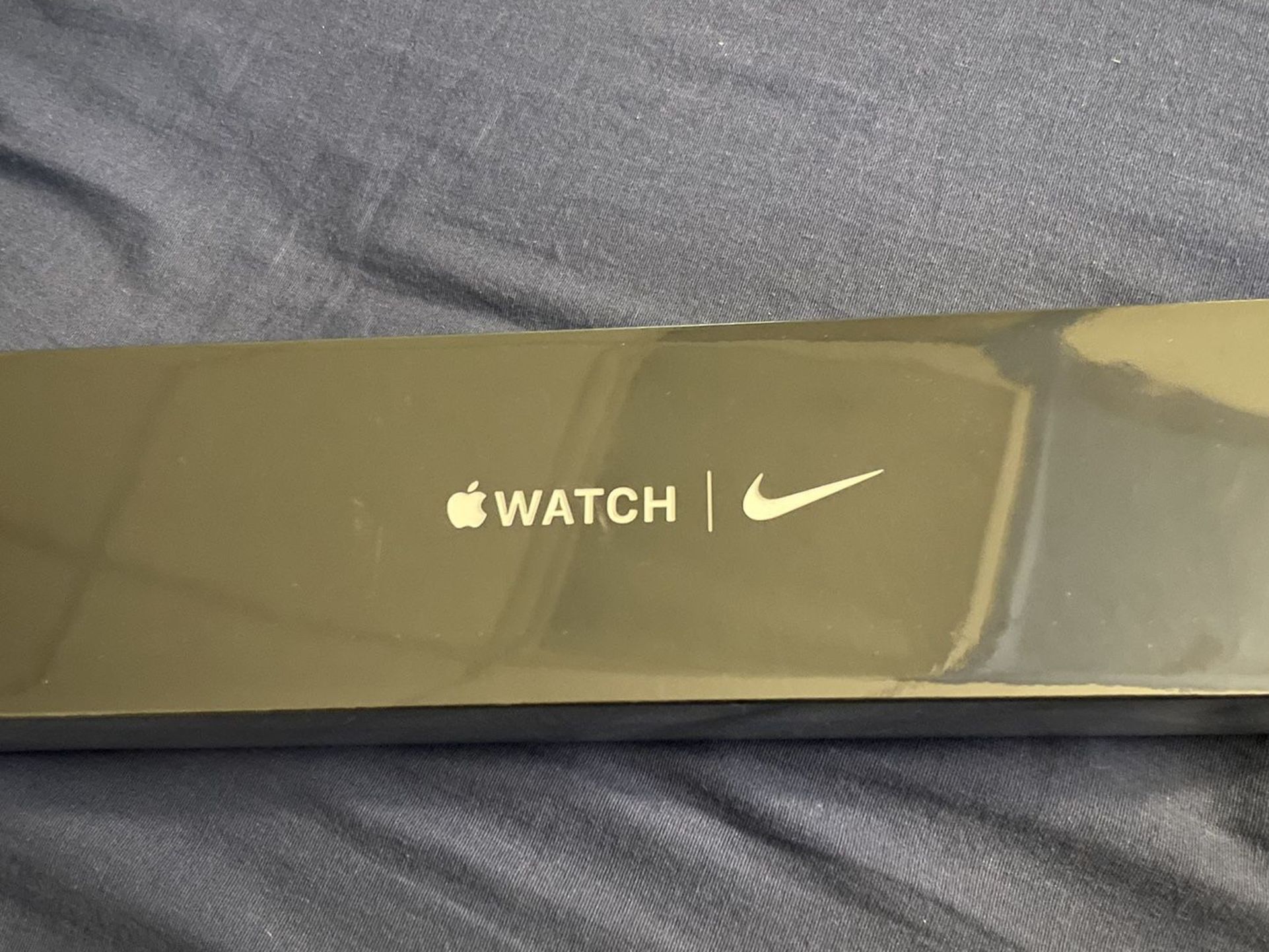 Apple Watch Series 6 Nike+ 44MM GPS/CELL Unlocked