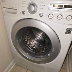 LG Washer & Dryer Set