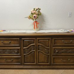 1970s Vintage Thomasville Dresser 