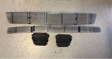 CHEVY 2007-2014 BLACK GRILL $80 OBO