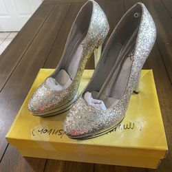 NIB “Silver Glitter Party Platform Pumps”