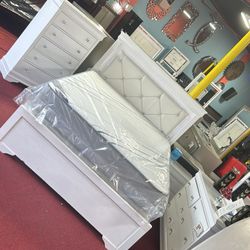 Brand New Led Bedroom Set On Sale Only 999$ We Deliver ! 