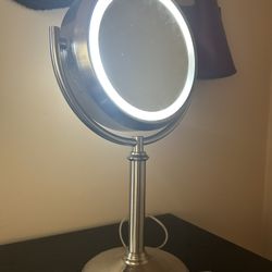 Light Up Vanity Mirror