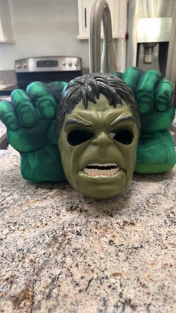 Marvel Hulk Mask + Hulk Smash Gloves – Excellent Condition