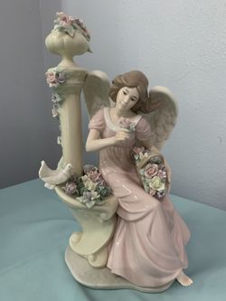 🍀Vintage Member’s Mark Porcelain Angel Figurines. 🍀Figuras de ángeles de porcelana Mark de miembros vintage.