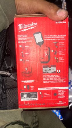 Multi directional flood light