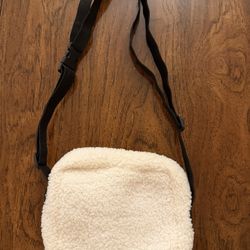 Small Sherpa Adjustable Shoulder/Crossbody Bag
