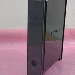 Netgear WNR2000 4-Port 10/100 Wireless N Router (WNR2000v3)