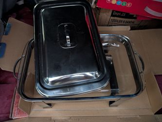 Party buffet dish