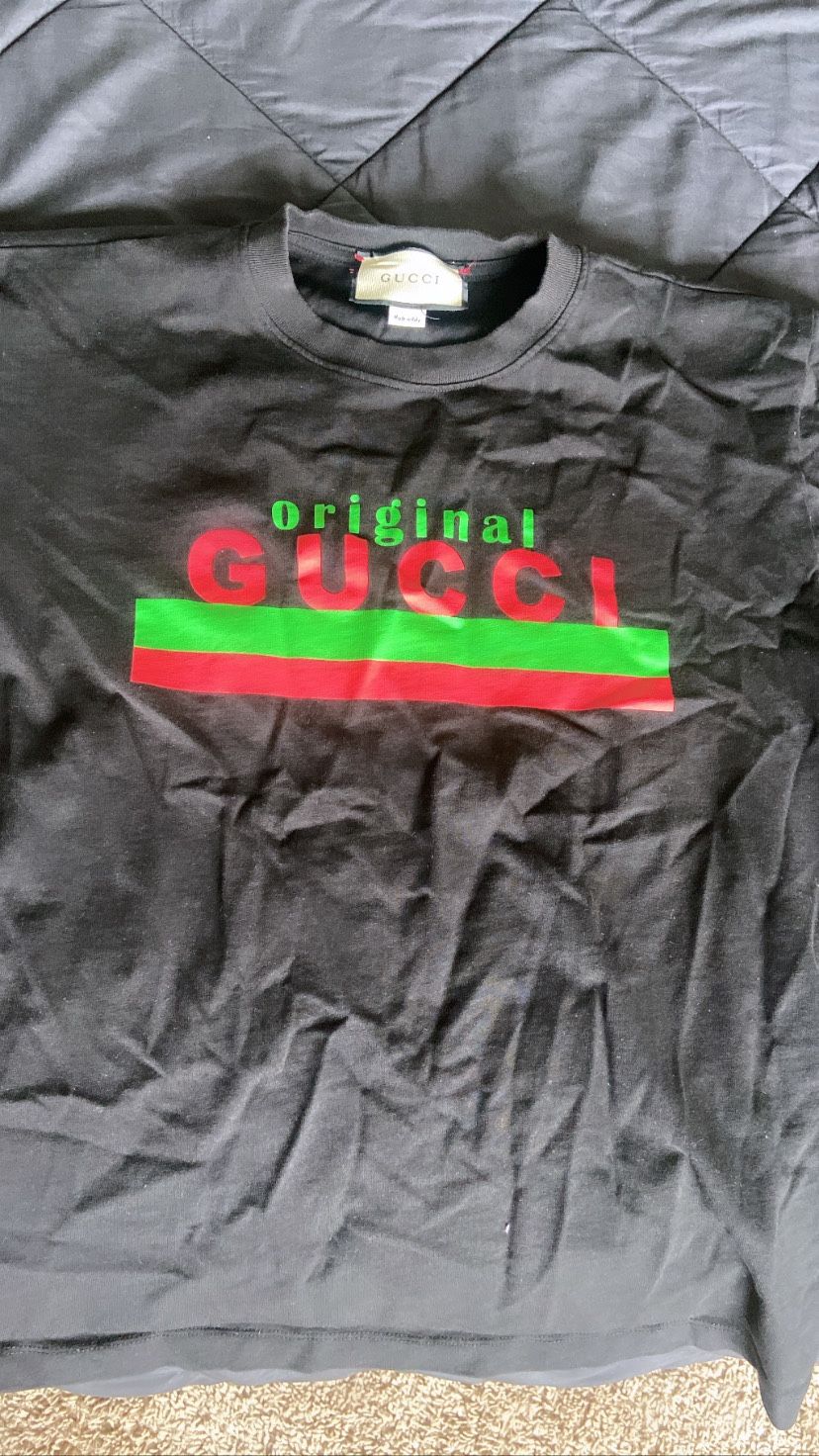 Gucci Tshirt $125 Size M 