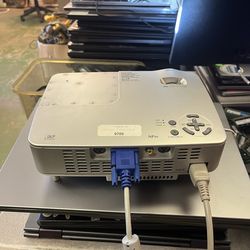 NEC NP40 DLP Lightweight Portable Projector