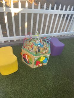 Large Activity Cube And Stools