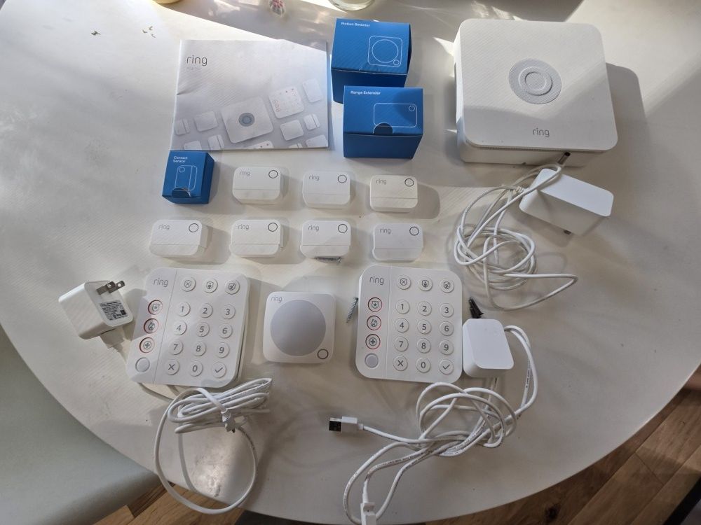 Ring Alarm 14-Piece Kit – Wireless Smart Home Security System | Expandable | Easy Setup