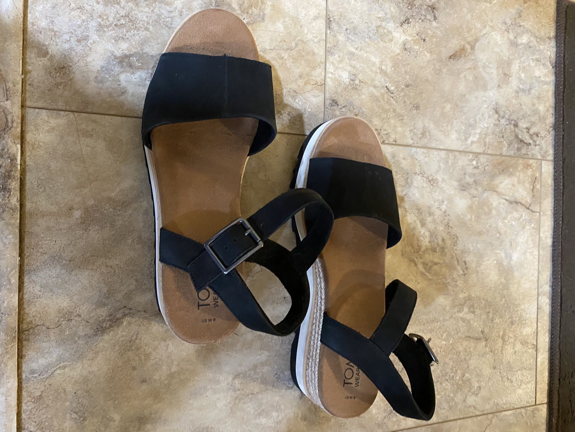 TOMS Louisa Platform Sandal - Women's size 9 W