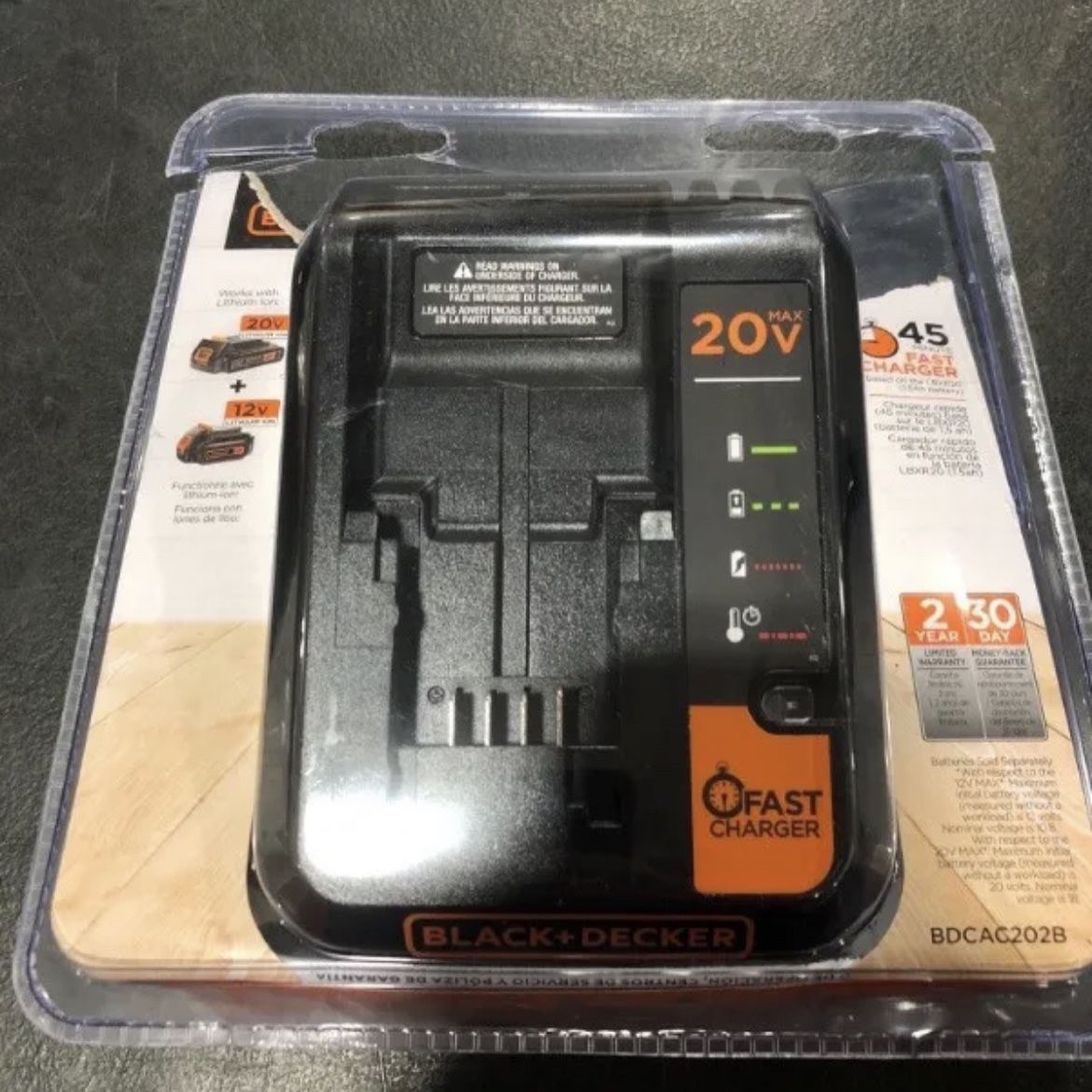 Black & Decker BDCAC202B 12 20V Max 2 Amp Lithium Battery Fast Charger 45  minute for Sale in Las Vegas, NV - OfferUp