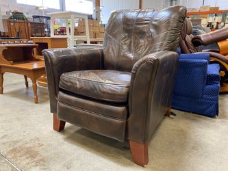 LA-Z-BOY Brown Leather Manual Reclining Armchair
