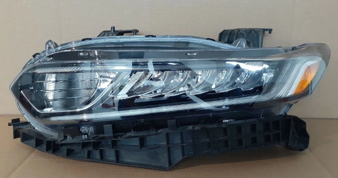 OEM 2018-2019 Honda Accord Lft Driver Side LED Halogen Headlight OEM USED