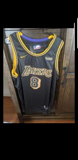 Lakers Kobe Jersey #8 size L