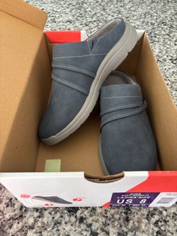 Women J sports shoes