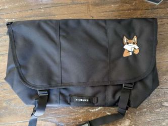 Timbuk2 Classic Messenger Bag - Jet Black, Size M (New with Tags)