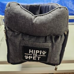 NEW Hipi To Pet  Dog Car Armrest Seat Pet Bed 