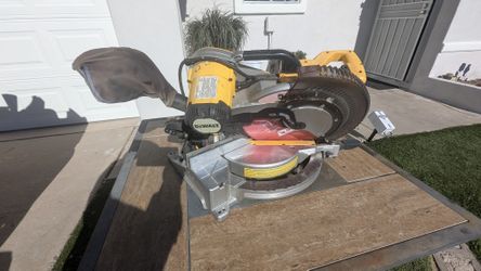 Dws716 12" Saw Located In Mesa Main Street And Gilbert Rd 