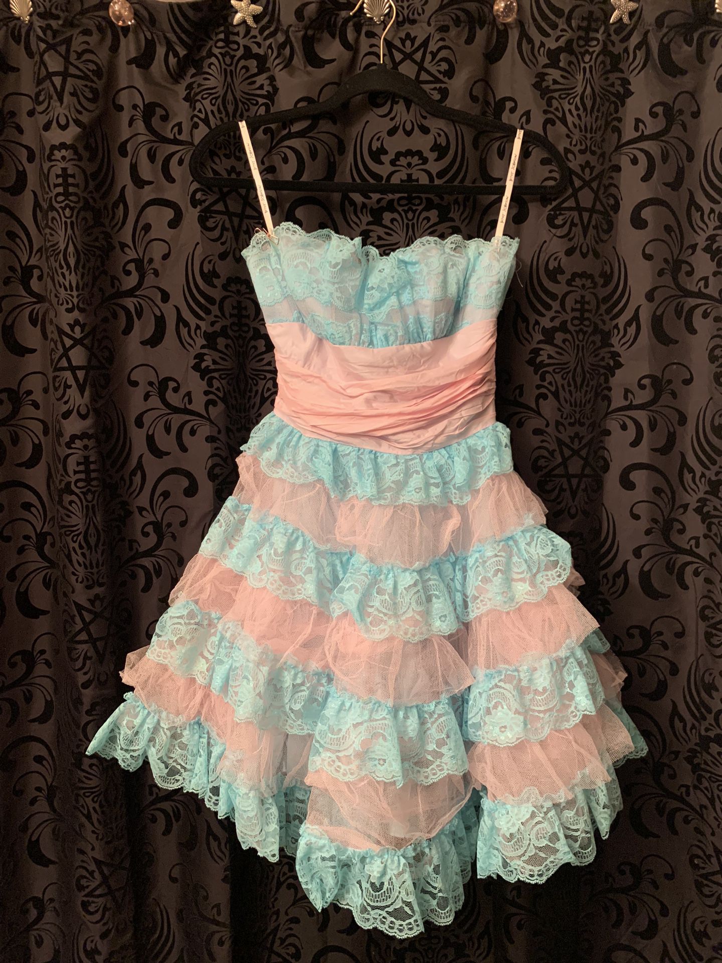 Betsey Johnson Evening Strapless Cocktail Dress 6 Pink Blue PromTiered Tulle Lace