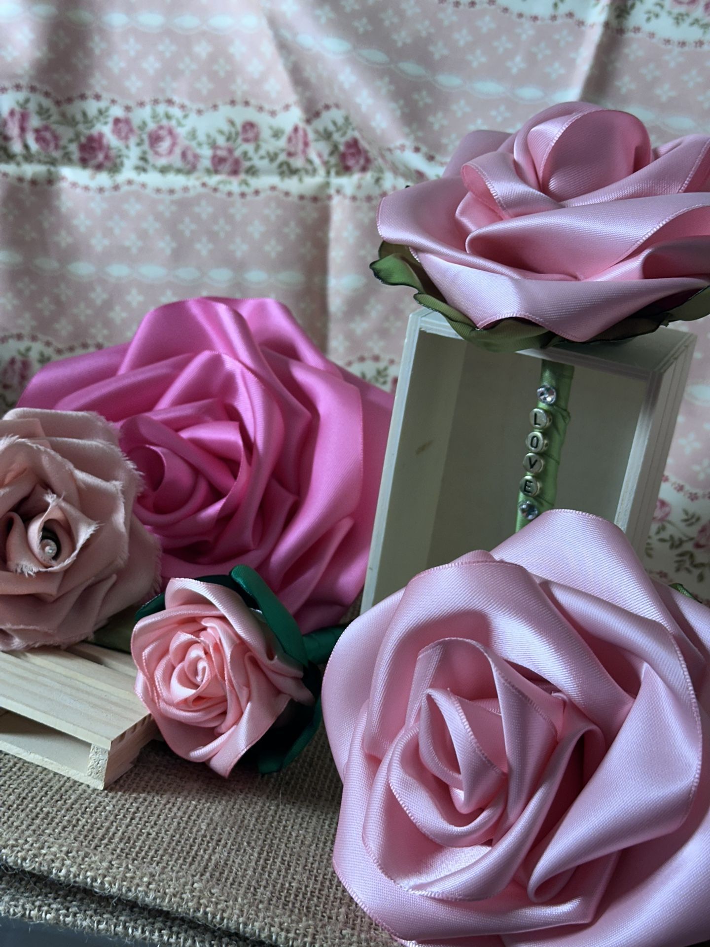 Large Rose Pen