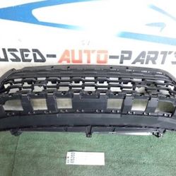 2021 - 2022 - 2023 VOLKSWAGEN ATLAS FRONT LOWER BUMPER VALANCE OEM AX65203