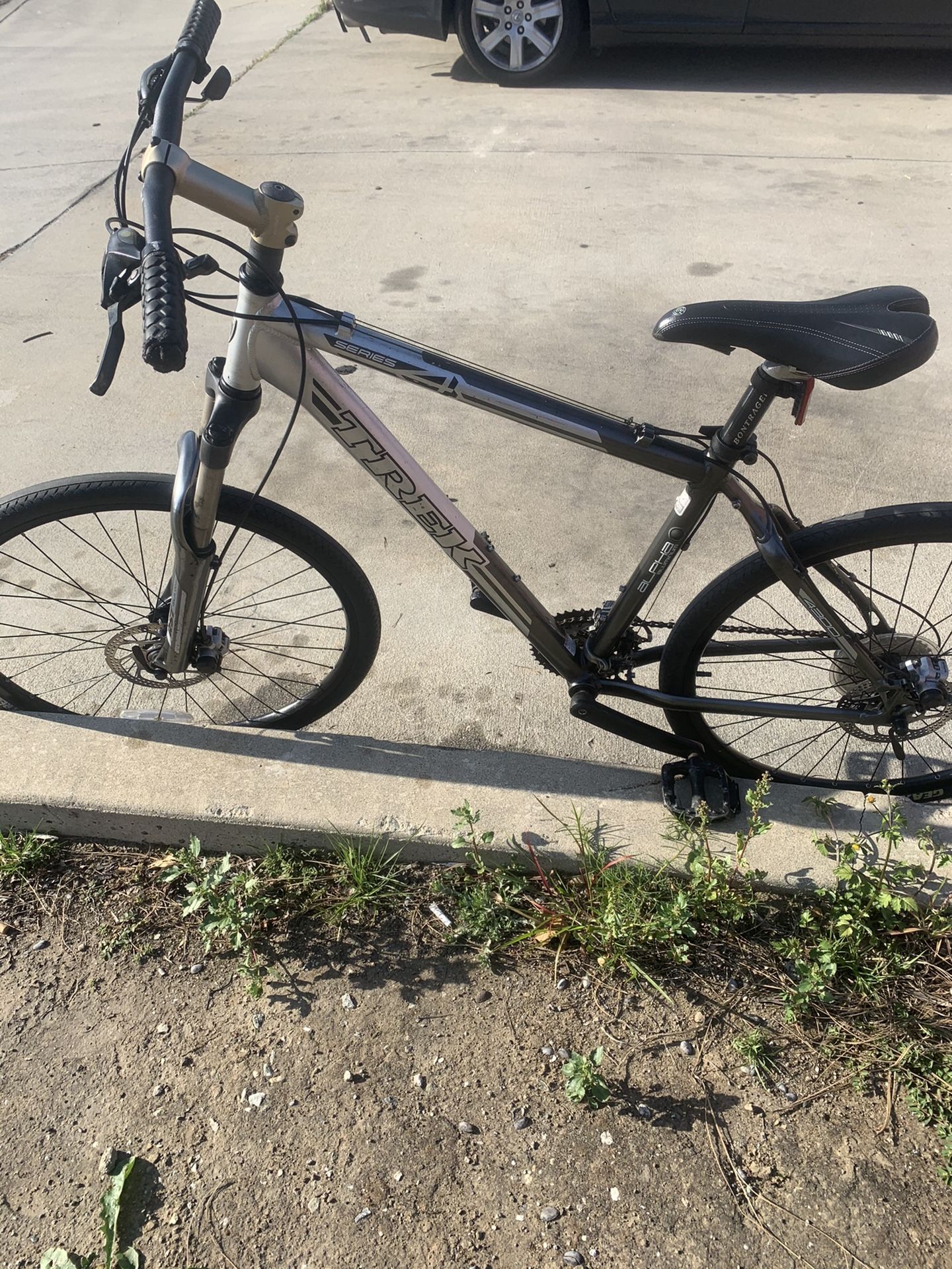 Trek b700 mountain bike discount