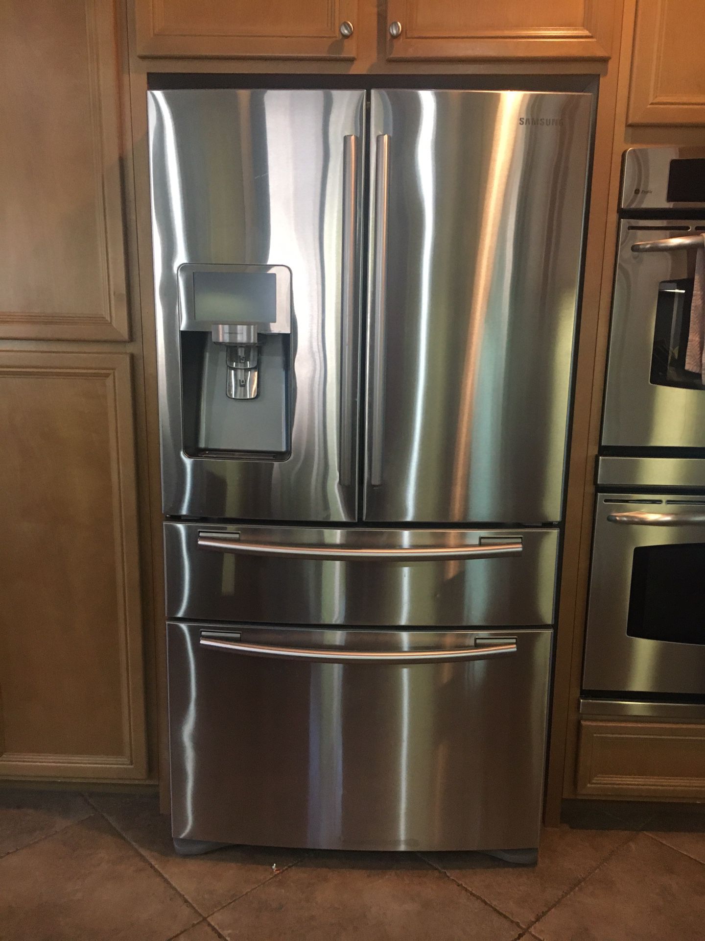 Samsung Refrigerator with touch screen