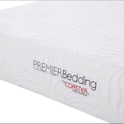 Coaster Mattress Ian 12" Cal King Memory Foam Mattress Used White 350065KE