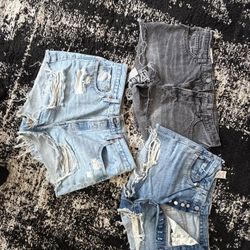 Women’s Shorts Size 10/12 Large Levi’s 501 And Gap