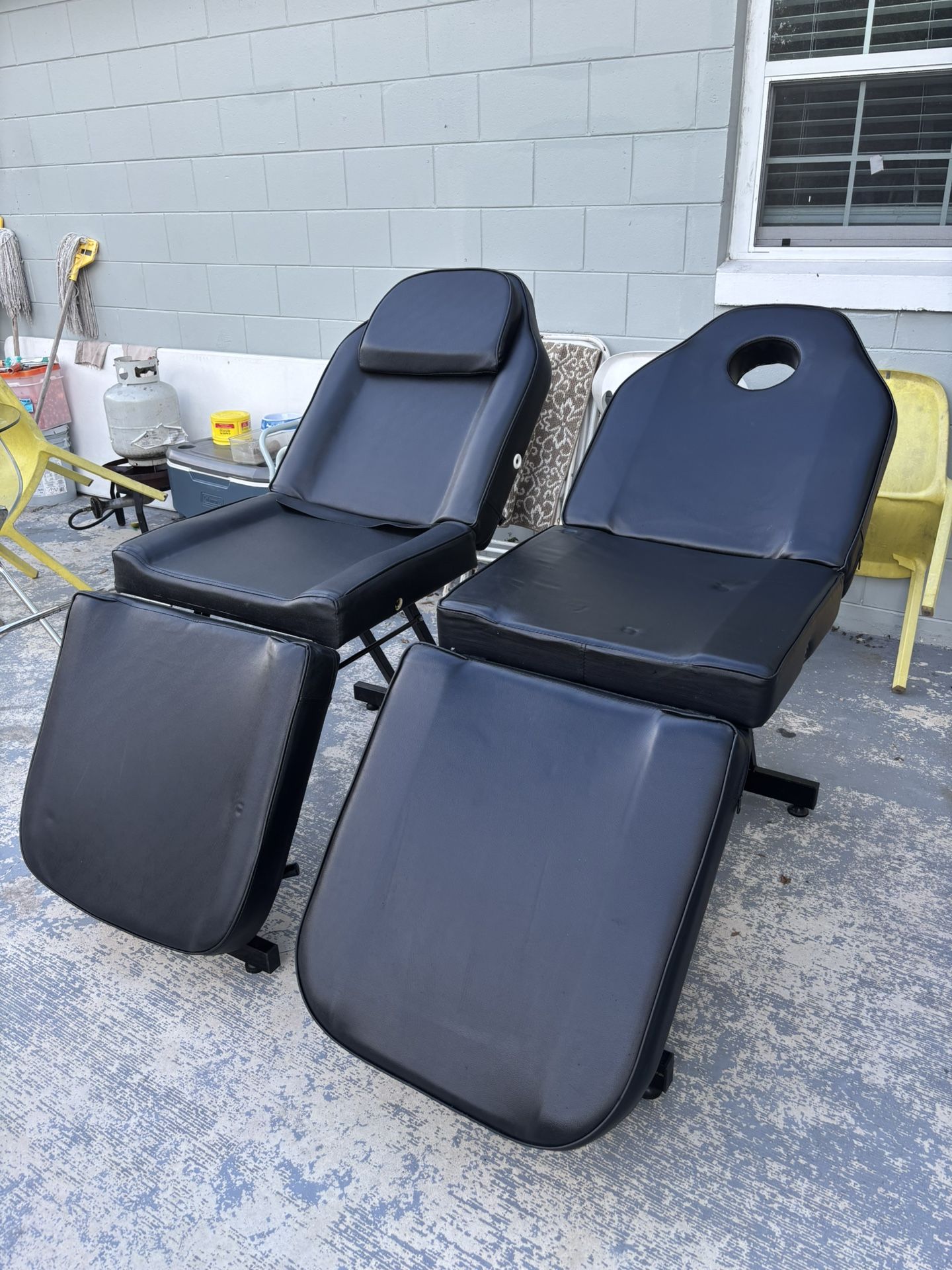 Massage Chairs 